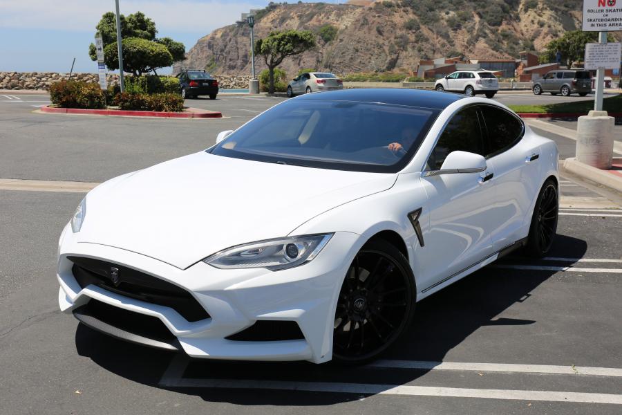  Tesla Model S P85D Elizabeta by Larte Design 2015 года  (фото 32 из 72)